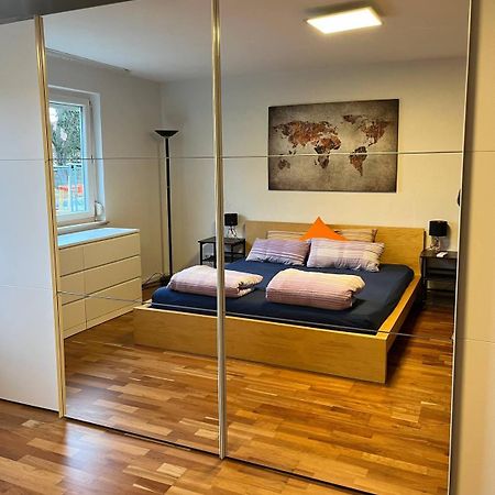 Gemuetliche 3 Zimmer Wohnung Mit Grosszuegiger Terrasse Im Gruenen Reutlingen Exteriér fotografie