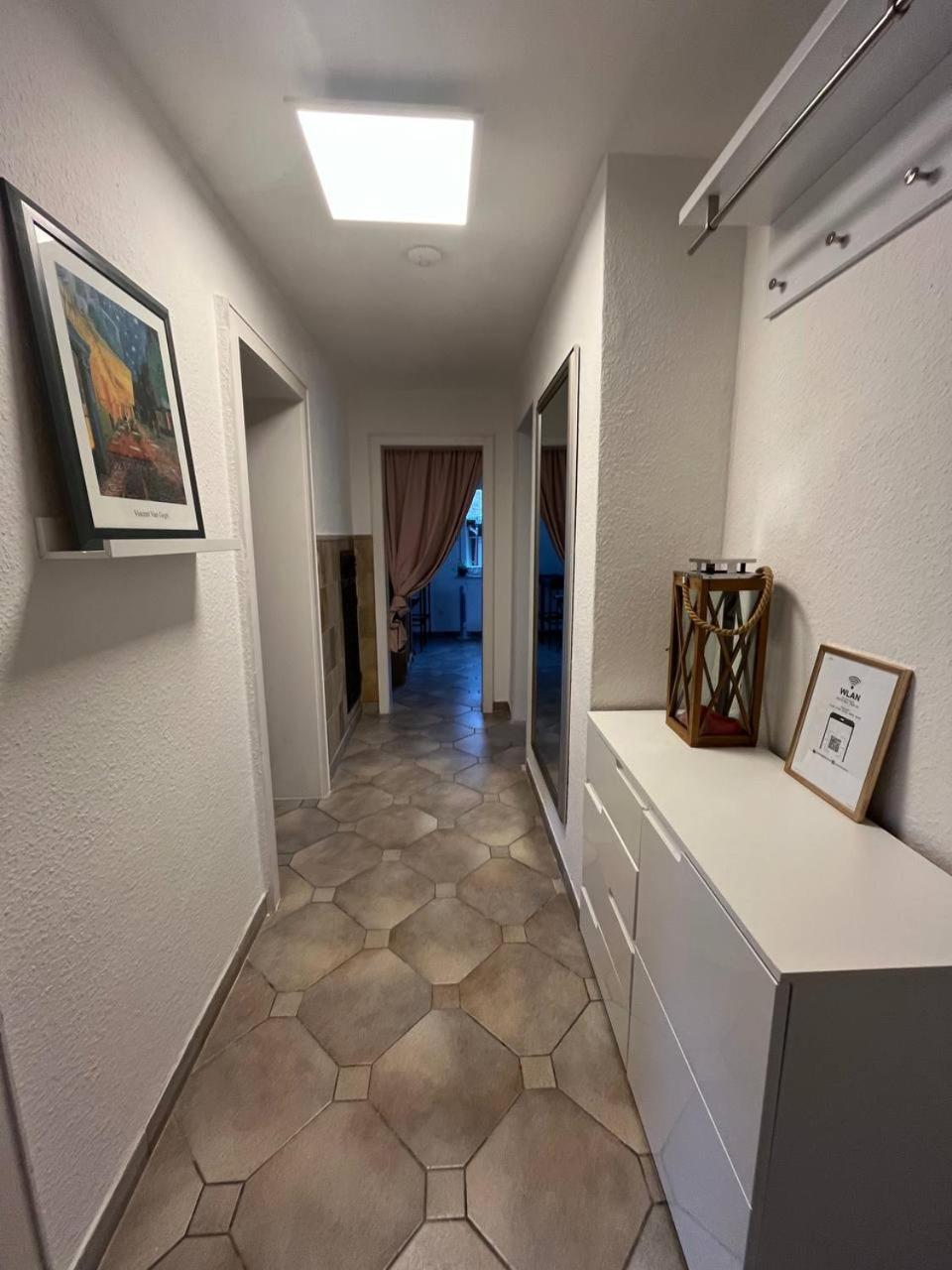 Gemuetliche 3 Zimmer Wohnung Mit Grosszuegiger Terrasse Im Gruenen Reutlingen Exteriér fotografie