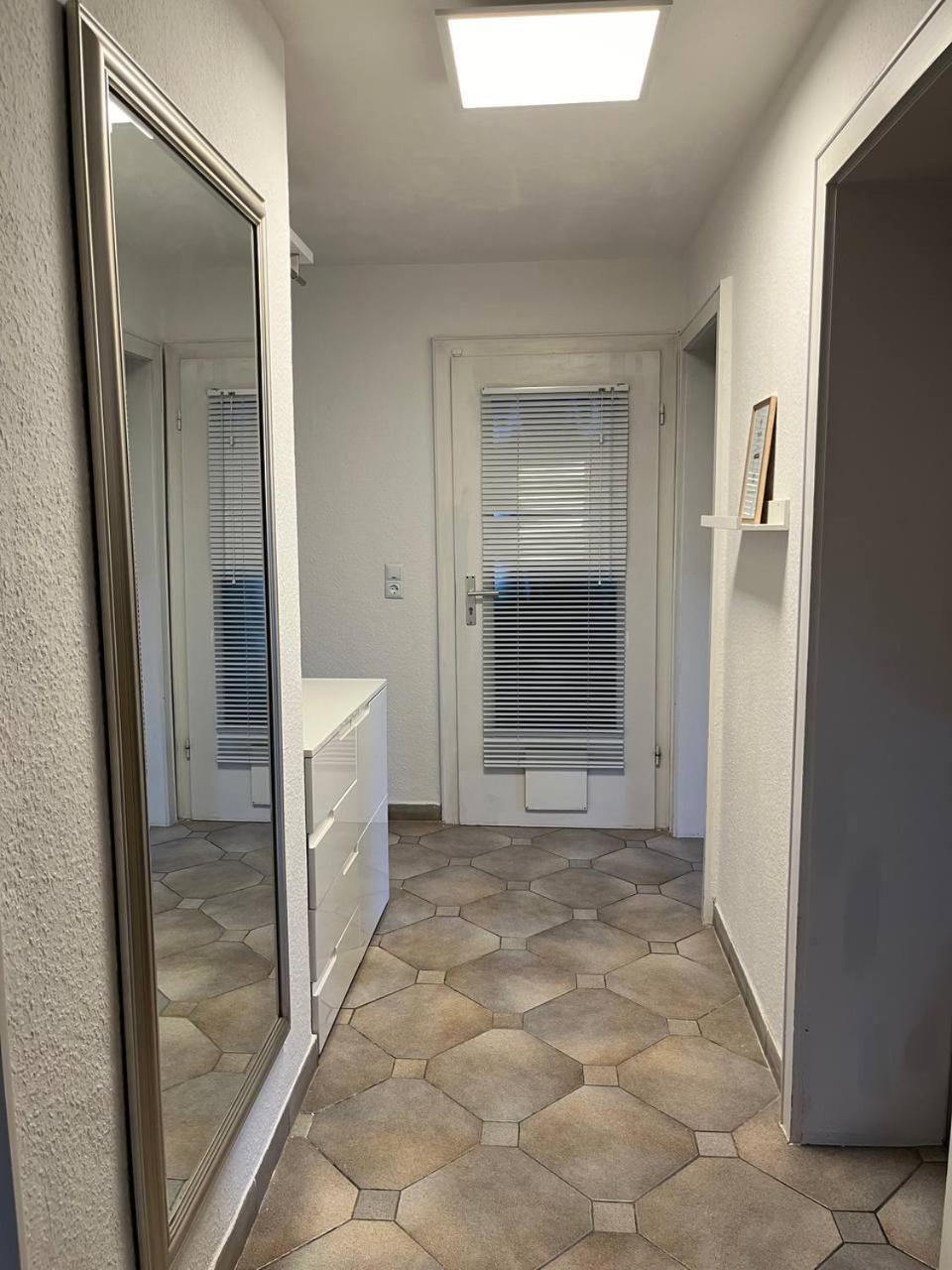Gemuetliche 3 Zimmer Wohnung Mit Grosszuegiger Terrasse Im Gruenen Reutlingen Exteriér fotografie